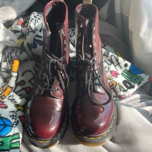 Dr Martens (doc martens) burgundy boot size 7- worn once!